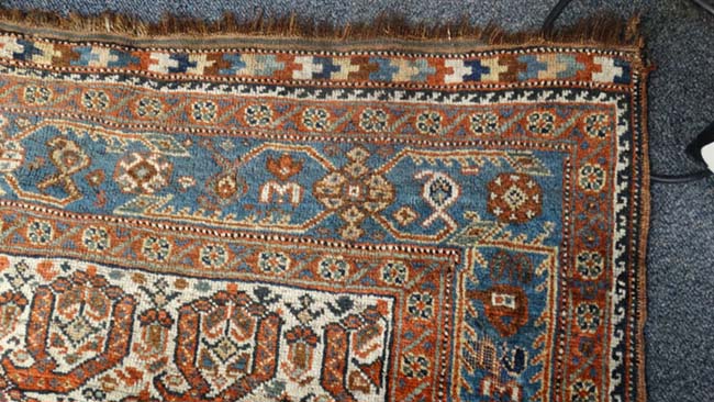 Carpet / Rug : A Persian carpet with central ground of 67 birds ( nearly all differing to one - Image 15 of 18