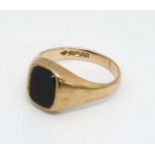 A 9ct gold ring set with bloodstone CONDITION: Please Note - we do not make