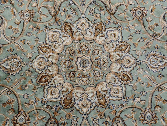Carpet / Rug : A machine made prayer rug , in the Aubusson style , - Image 4 of 7
