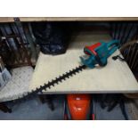 Electric hedge trimmer CONDITION: Please Note - we do not make reference to the