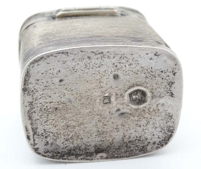 A Continental silver vetsa box with hinged lid and match striker ribbed sides. . Probabaly Dutch. - Image 6 of 6