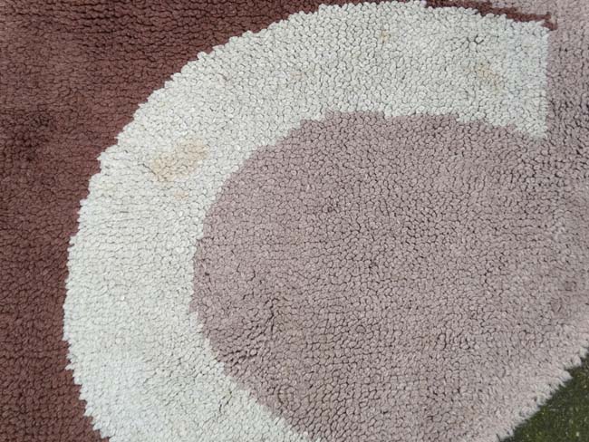 Carpet / rug :retro a pair of mid 20 thC woollen demi lune rugs , - Image 6 of 6