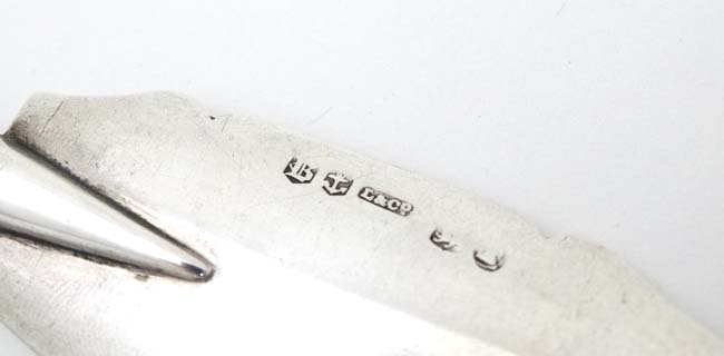 A silver butter knife, the handle marked 'Sterling' the blade hallmarked Birmingham 1825 maker L&Co. - Image 5 of 6