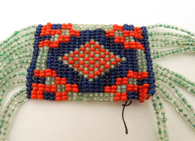 A vintage beadwork necklace with green blue and red bead decoration, hanging approx. - Image 6 of 6