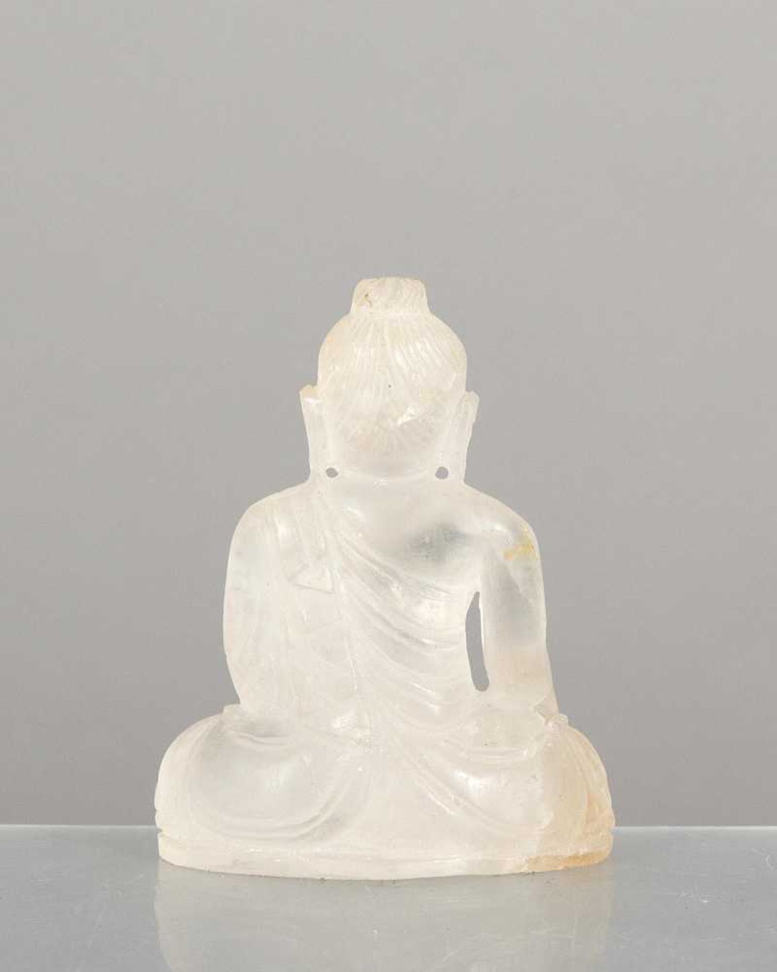petit boudha birman sculpté dans du cristal de roche du XVIII-XIXe , les mains en position de - Image 3 of 4