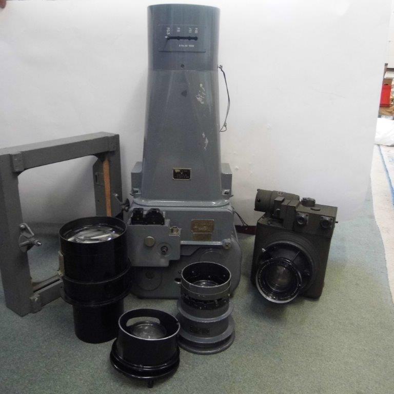 *Air Ministry Camera. A large WWII period Air Ministry pattern aircraft camera by Ross, with 20" F.