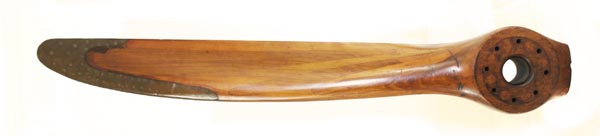 *Hembrug - 224 PK Benz Aviatik DFW C.V. A mixed hardwood propeller hub with one blade, 1917, with