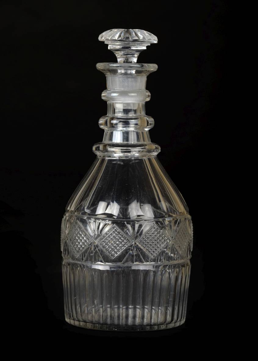 *Decanters. A pair of George III Irish glass decanters, circa 1820, mallet form with diamond cut - Image 2 of 4