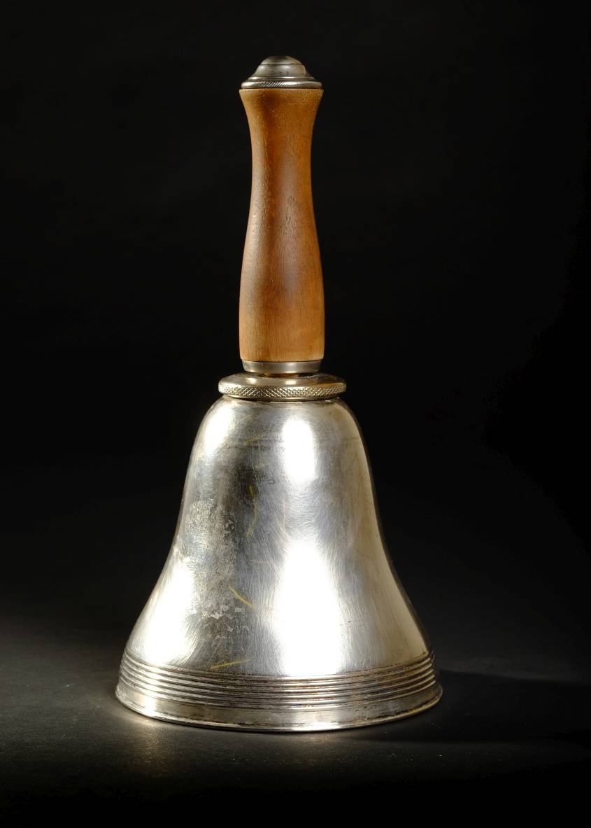 *Mixed silver. A large electroplated cocktail shaker, in the form of a hand bell with reeded - Image 4 of 13