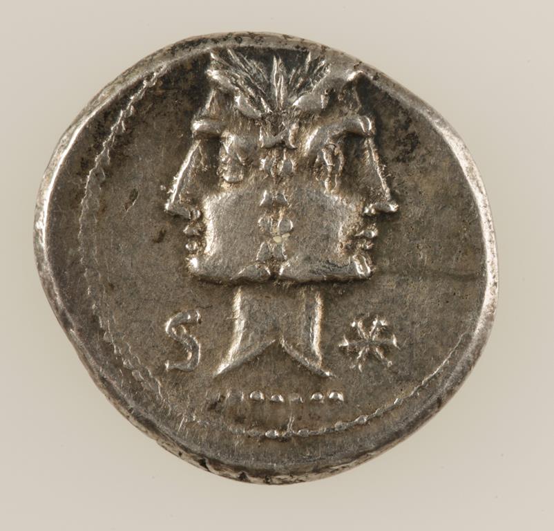ROMAN REPUBLIC. C. FONTEIUS, 114-113 B.C. AR DENARIUS. Janiform of Dioscuri, 'S' to left, mark of - Image 2 of 2