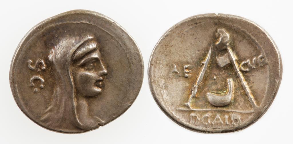 ROMAN REPUBLIC. GALBA, 69 B.C. AR DENARIUS. Head of Vesta wearing veil right with 'S.C' behind,