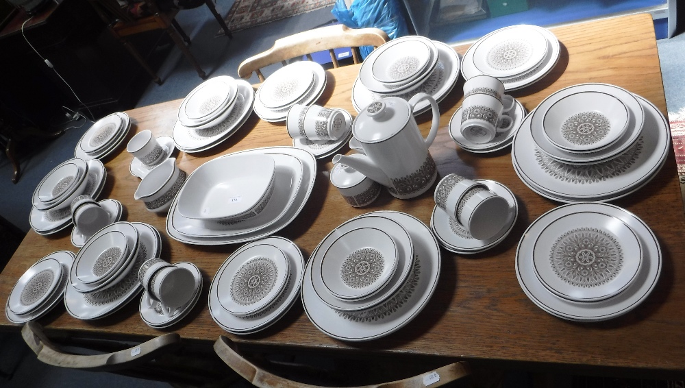 A LARGE QUANTITY OF NORITAKE 'PROGRESSION' DINNER, TEA AND COFFEE CHINA