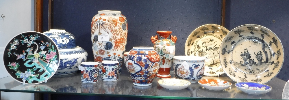 A COLLECTION OF 19TH CENTURY AND LATER ORIENTAL CERAMICS, to include vases and bowls