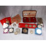 A QUANTITY OF SOUVENIR AND SIMILAR COINS including Presentation Crowns and others