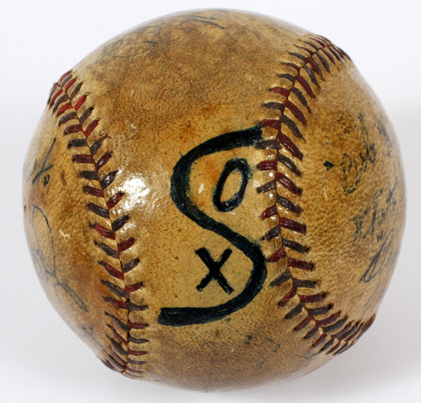 1931-35, ST. LOUIS BROWNS, CHICAGO WHITE SOX AND BROOKLYN ROBINS, SIGNED BASEBALL 7 SIGNATURES, - Image 5 of 6
