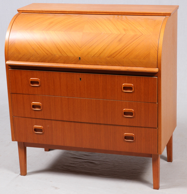 CHERRY ROLL-TOP DESK, H 37", W 64", D 18"With five pigeon holes above three small drawers all - Image 2 of 2