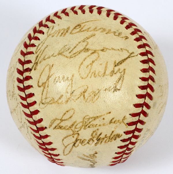 1942 NEW YORK YANKEES, TEAM SIGNED BASEBALL, 24 SIGNATURESOfficial American League 'Reach' baseball, - Image 2 of 6