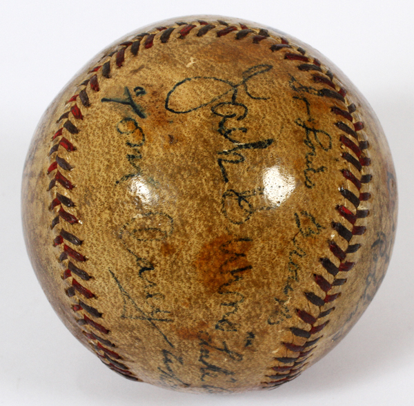 1931-35, ST. LOUIS BROWNS, CHICAGO WHITE SOX AND BROOKLYN ROBINS, SIGNED BASEBALL 7 SIGNATURES, - Image 3 of 6