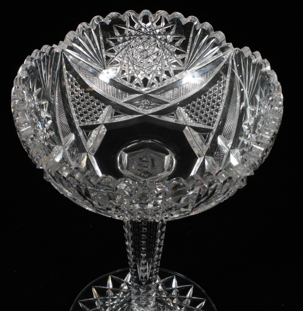 CUT CRYSTAL COMPOTE, H 11"A cut crystal compote, decorated with a notched tapered stem, and sunburst - Image 2 of 2