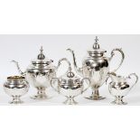 GORHAM STERLING TEA SET, 5 PIECESSet includes: coffee pot 10 1/2" H., #451, 22.79 tr oz. tea pot,