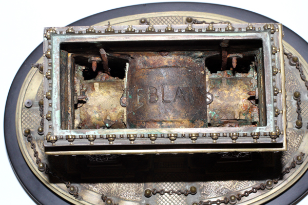 LE BLANC BRONZE BOX, H 9 1/4", W 11", ARC DE TRIOMPHEBronze Arc De Triumph mounted on an onyx - Image 4 of 5