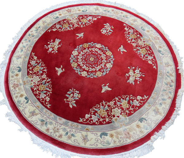 CHINESE, HAND WOVEN ROUND WOOL RUG, LATE 20 TH C., DIA 7' 11"Chinese hand woven round wool rug,