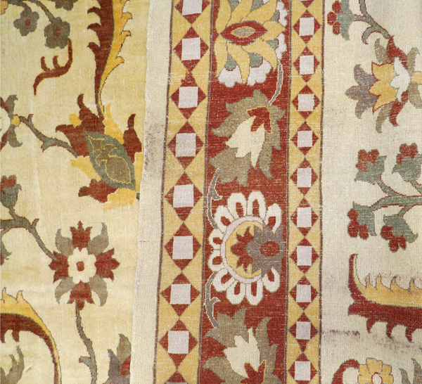 INDO OUSHAK VERY FINE CARPET, 15' 0" X 11' 0"Golden yellow ground.Good condition. Chs- For High - Image 3 of 3