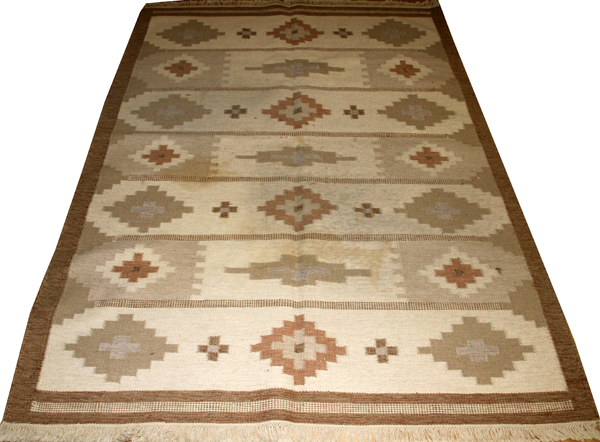 SWEDISH ROLLAKAN FLAT WEAVE CARPET, W 68", L 96"Tan and beige geometric design.- For High Resolution