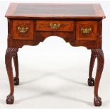 CHIPPENDALE MAHOGANY LOWBOY, C. 1740-60, H 28", W 29", D 18"Honduras mahogany, burl walnut and oak