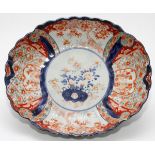 JAPANESE IMARI PORCELAIN OVAL BOWL, H 3", L 13"Oval shape with scalloped rim, hand decorated in