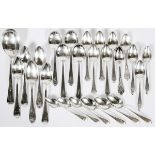 AMERICAN STERLING SOUP, DESSERT & TEASPOONS, 26 PIECES, L 5 1/2"-8 3/4"Including 1 Durgin "