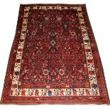 ANTIQUE PERSIAN HAMADAN WOOL RUG, C. 1910, W 4' 4'', L 5' 3''Black, red, white border.Good condition