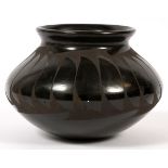 SOUTHWEST AMERICAN INDIAN BLACKWARE POTTERY VASE, H 5", DIA 7"Unsigned. Measures H.5 1/4", Dia.7".