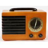 EMERSON CATALIN PORTABLE RADIO, C. 1940, H 7", W 11", MODEL 400 ARISTOCRATA table radio designed