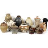 JIM KRISTICH (AMERICAN, 20TH C.), POTTERY VASES, COVERED POTS & A PITCHER, MODERN, 13 PIECES, H 4"