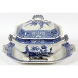 COPELAND SPODE 'CAMILLA' BLUE TRANSFER COVERED TUREEN & UNDER PLATE, TWO PIECESA Copeland Spode