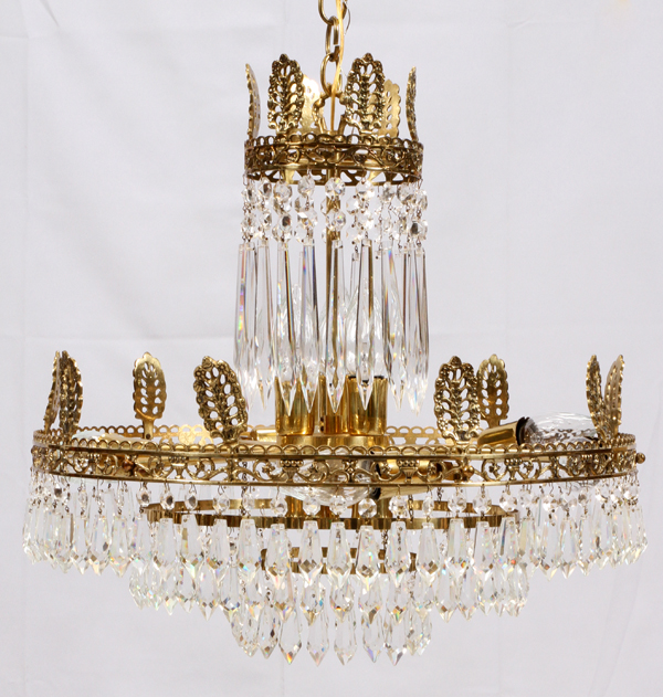 NINE LIGHT CRYSTAL AND GILT BRASS CHANDELIER, LATE 20TH C, H 24", DIA 24"Nine light chandelier