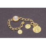 18 K. gold bracelet with pendants