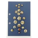 Twenty assorted Japanese Satsuma pottery buttons, hand painted with flowers and geisha girls,