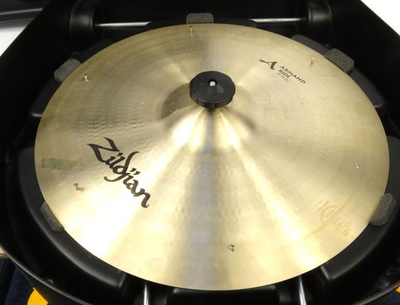 Zildjian Armand Ride 20inch cymbal with hard case (This lot was part of a Rye storage facility - Image 2 of 3