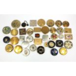 Collection of vintage compacts including Stratton, some with enamelled decoration including some