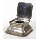 Square silver inkwell with cut glass liner, J.G&S Birmingham 1917-18, 9cm square Good general