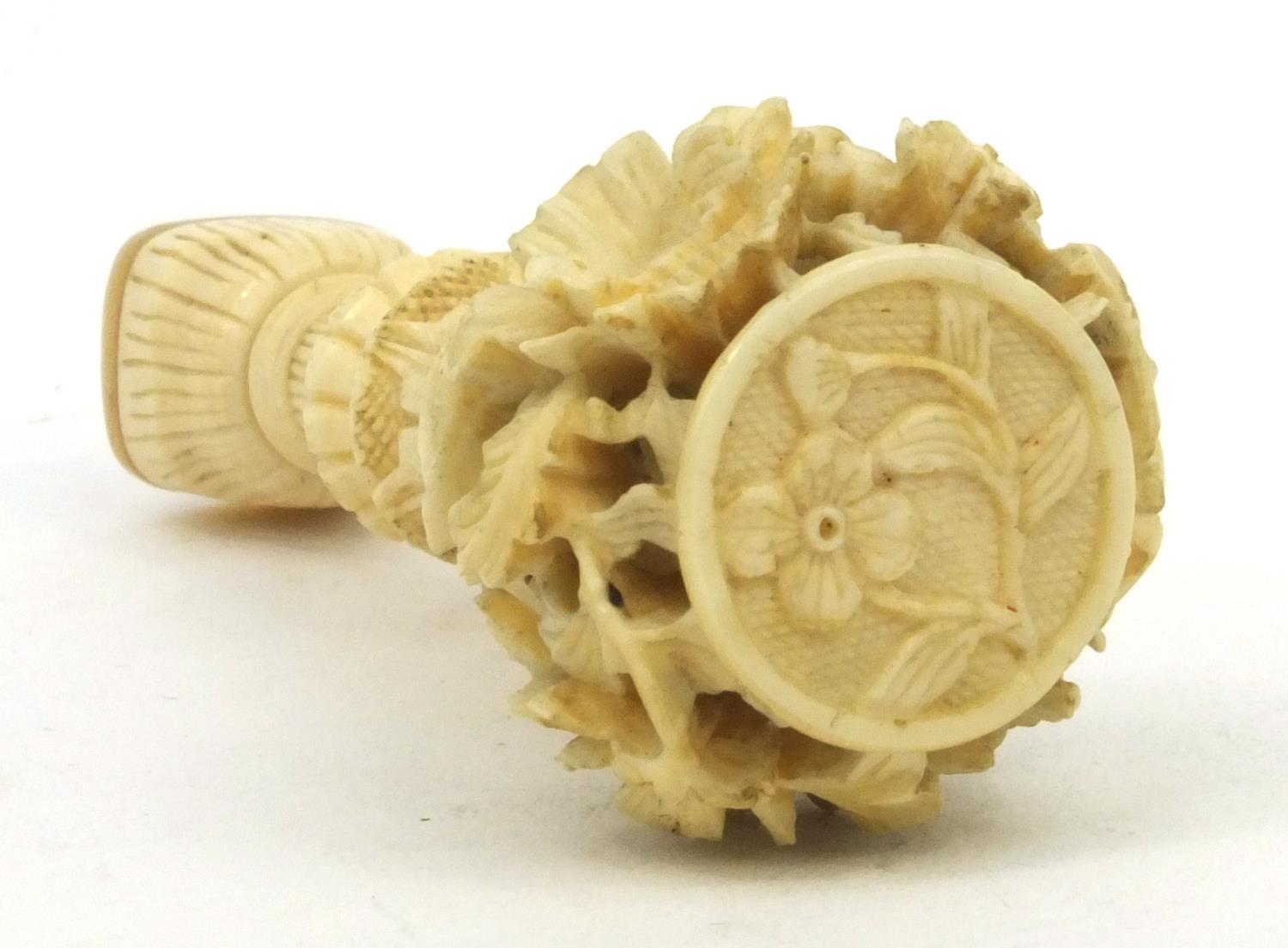Oriental Chinese ivory and mother of pearl seal with carved floral decoration, 7cm long Generally - Image 10 of 10