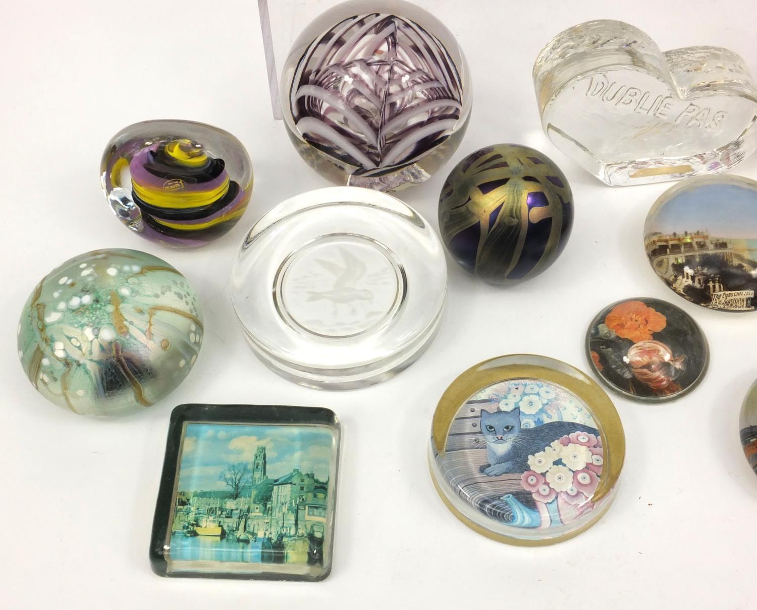 Collection of colourful glass paperweights including Caithness, Isle of Wight and Liskeard glass - Image 5 of 18