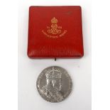 1902 Edward VII Coronation medal, housed in original box, 5.5cm diameter