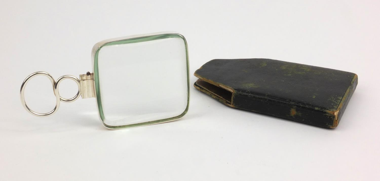 Square Victorian silver magnifying glass with original case, JWH London 1858, 13.5cm long