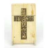 Oriental Chinese ivory card case carved with panels of figures, 9.5cm x 5.5cm
