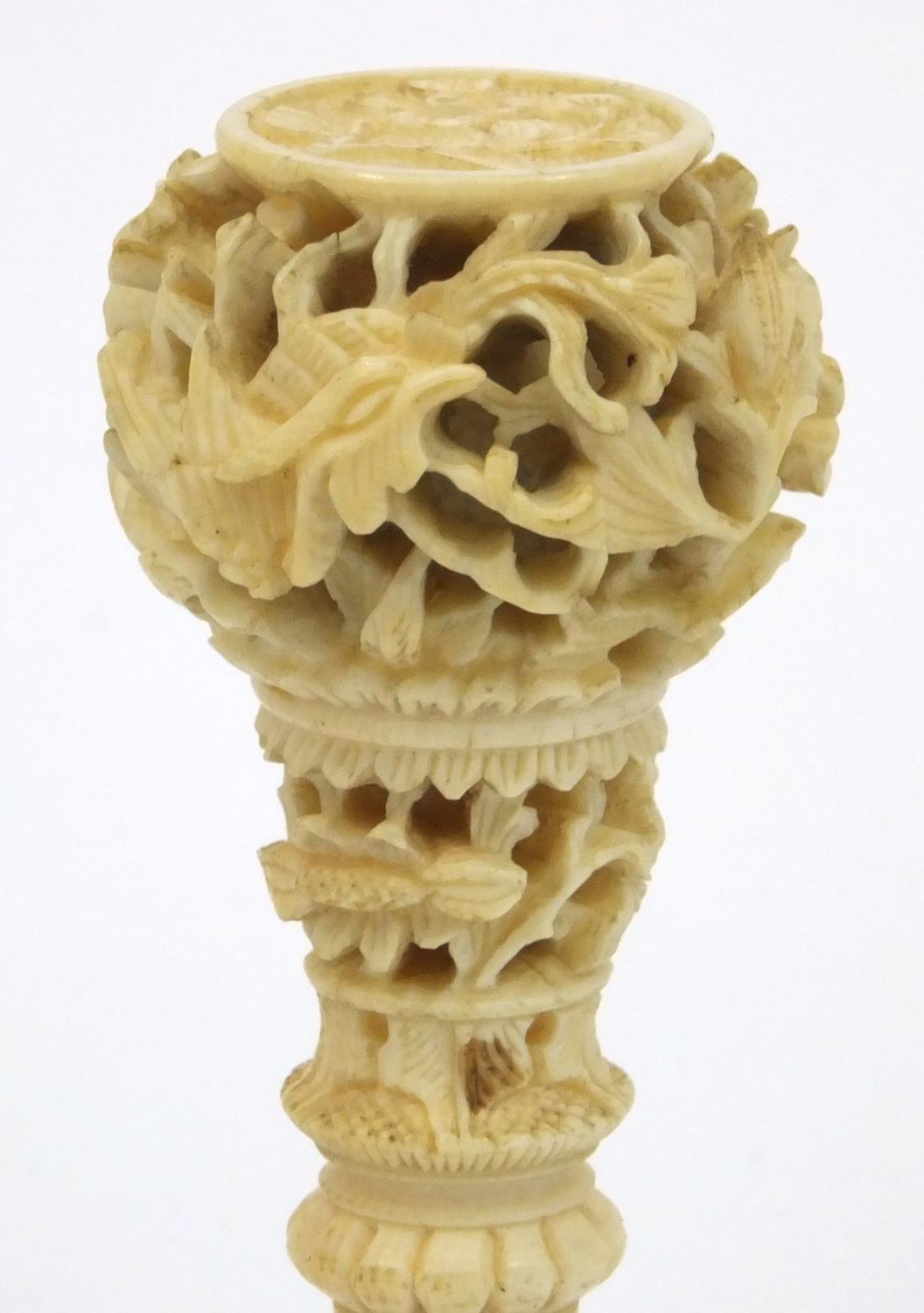 Oriental Chinese ivory and mother of pearl seal with carved floral decoration, 7cm long Generally - Image 3 of 10