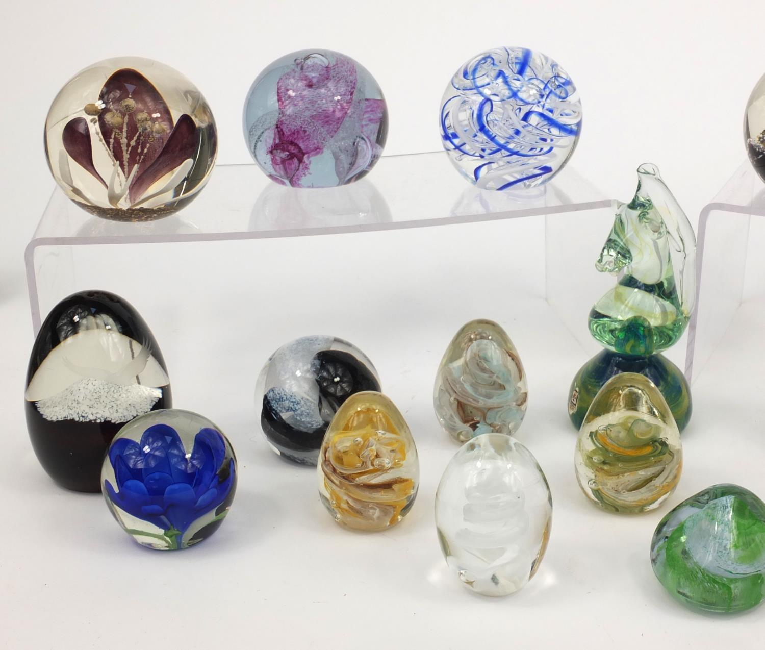 Group of colourful glass paperweights including Selkirk, Langham, Isle of Wight and Caithness - Image 3 of 9