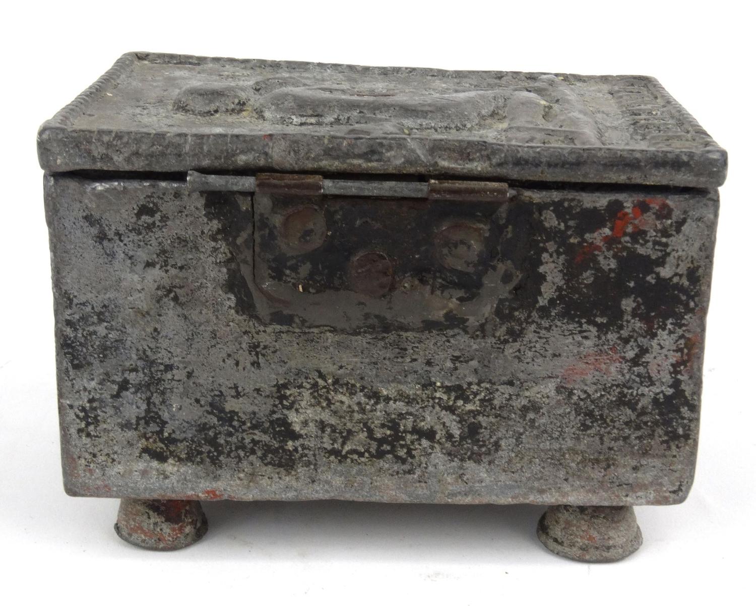 Antique lead slavery interest box, the top decorated with a man and marked 'Humanity', 13.5cm - Image 4 of 6